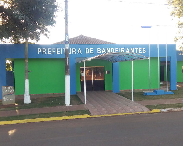 Fachada do prédio da Prefeitura de Bandeirantes - DIVULGAÇÃO